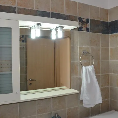 Ozzy, Amazing Panoramic Sea View Retreat 2 Bedroom With Pool * Kivérion