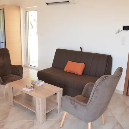 Ozzy, Amazing Panoramic Sea View Retreat 2 Bedroom With Pool