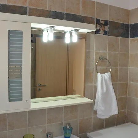 Ozzy, Amazing Panoramic Sea View Retreat 2 Bedroom With Pool