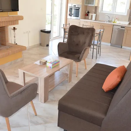 Ozzy, Amazing Panoramic Sea View Retreat 2 Bedroom With Pool וילה Kivérion