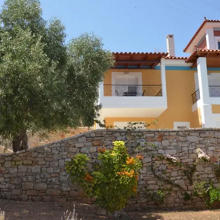 Ozzy, Amazing Panoramic Sea View Retreat 2 Bedroom With Pool *