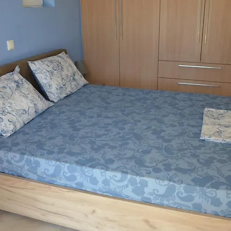 Ozzy, Amazing Panoramic Sea View Retreat 2 Bedroom With Pool Kivérion