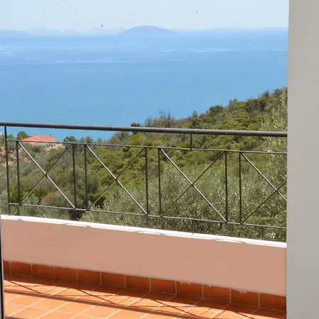 Ozzy, Amazing Panoramic Sea View Retreat 2 Bedroom With Pool