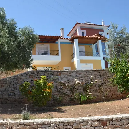 Ozzy, Amazing Panoramic Sea View Retreat 2 Bedroom With Pool *