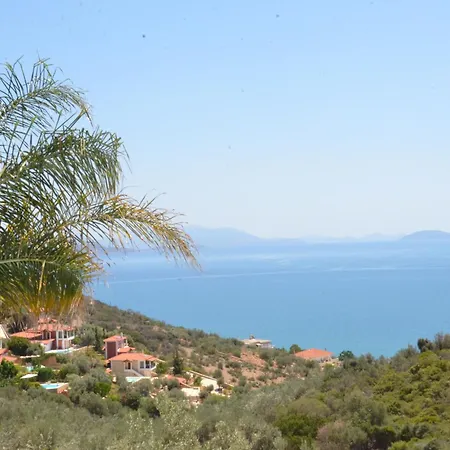 Ozzy, Amazing Panoramic Sea View Retreat 2 Bedroom With Pool * Kivérion