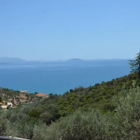Villa Ozzy, Amazing Panoramic Sea View Retreat 2 Bedroom With Pool *