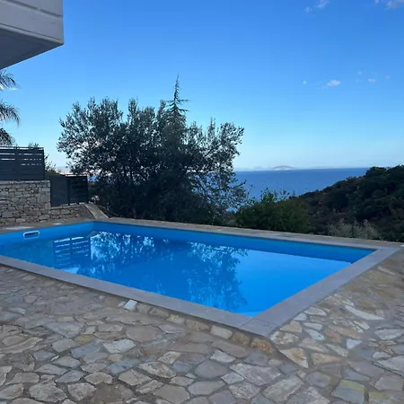 Ozzy, Amazing Panoramic Sea View Retreat 2 Bedroom With Pool Villa